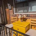 Toronto Little Italy Guest House