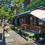 Toronto Little Italy Guest House